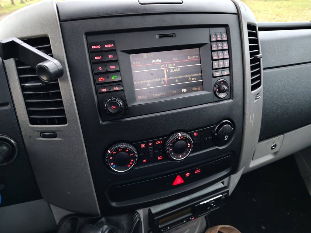 Chassis Cabin Volkswagen CRAFTER Diesel 2015 2015 Volkswagen Crafter 2015 1 image 15