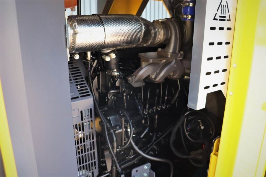 Atlas Copco QAS5 100 JD S3A Valid inspection, *Guarantee! Die 2020 ATLAS COPCO - QAS5 100 JD S3A - 60426 QAS5 100 JD S3A V...