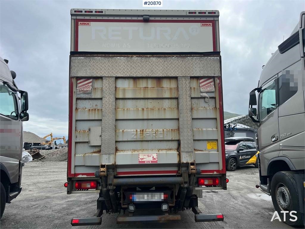 Volvo Fm 330 4x2 Cabinet van w/ full side opening 2015 20870 Fm 330 4x2 Cabinet van w/ full side opening 2015 1 image 10
