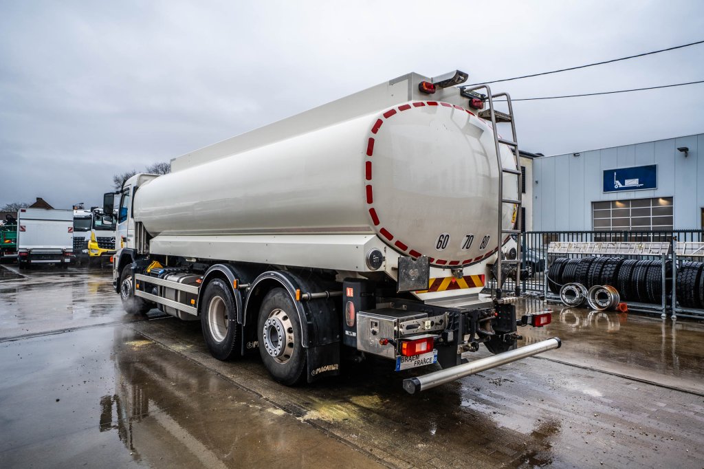 VOLVO FM 500 -6x2+ALU 19.000L+5COMP. 2009 E65216 FM 500 -6x2+ALU 19.000L+5COMP. 2009 1 image 6