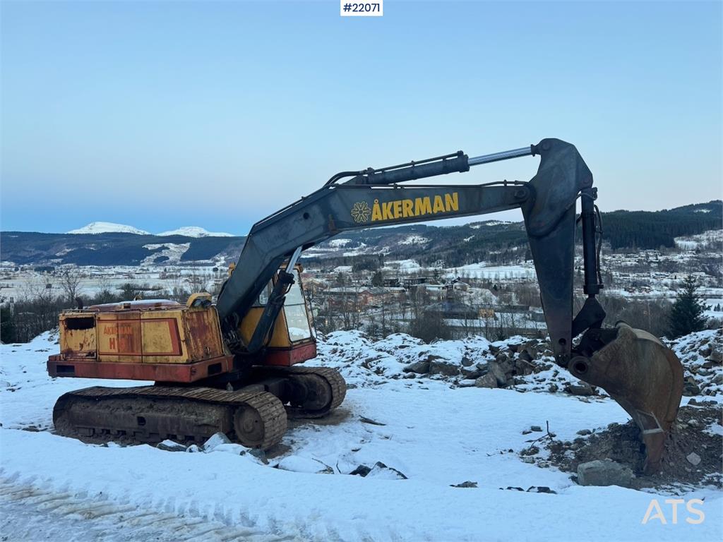 Åkerman H14 1984 22071 Akerman H14 1984 1 Crawler Excavators image 26
