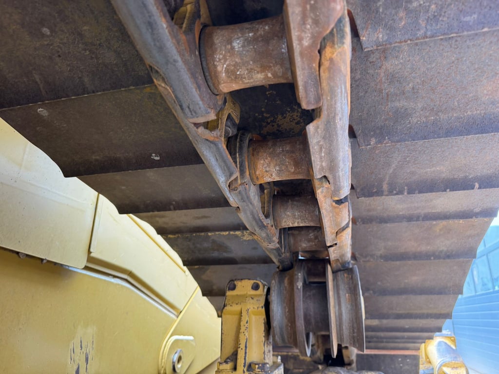 Caterpillar D6T LGP 2018 00033411 D6T LGP 2018 1 image 15