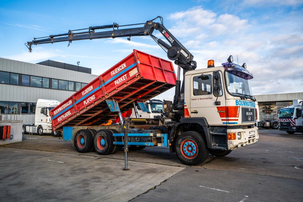 MAN 33.422 DF + HIAB 220 C-5 1995 E65045 33.422 DF + HIAB 220 C-5 1995 1 image 4