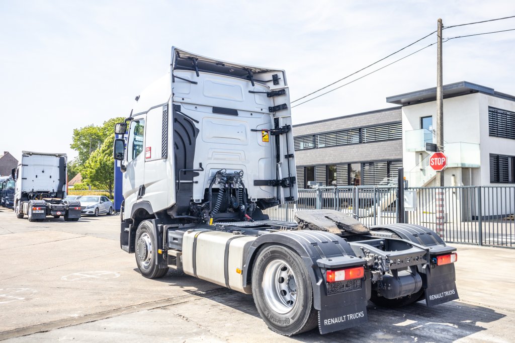 RENAULT T440 2019 E60138 Renault T440 2019 1 image 3