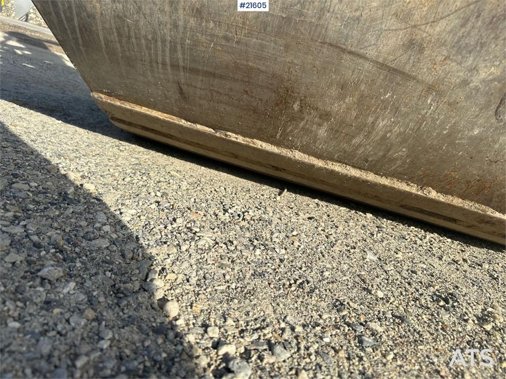 Heavy machinery product image - Image 11 of 15