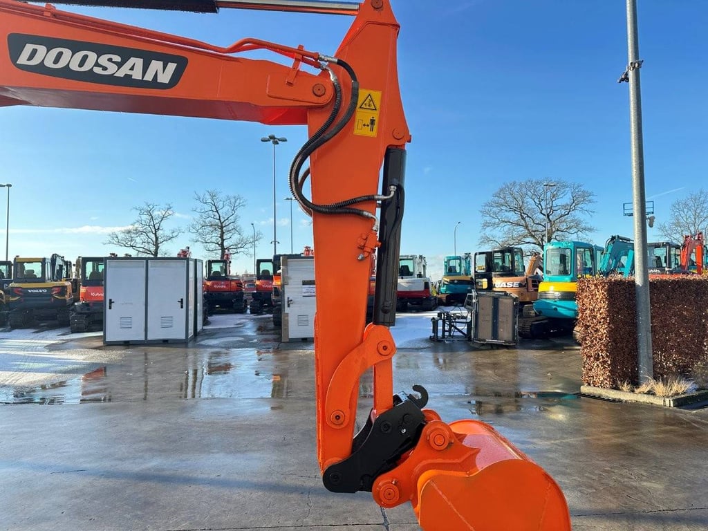 Doosan DX55-9C Diesel 36kW Crawler Excavator 2018 2018 DX55-9C 2018 1 Crawler Excavators image 12