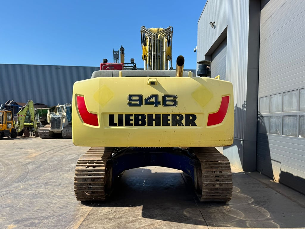 Liebherr R946 - triple boom 2013 00033349 R946 - triple boom 2013 1 image 4