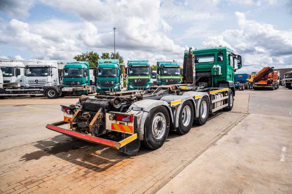 MAN TGS 35.440 BL 8x4-4 2008 E63898 TGS 35.440 BL 8x4-4 2008 1 image 4