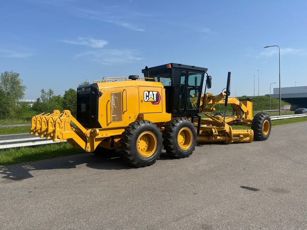 Caterpillar 140GC - Push block / Ripper / New Tires 2019 00032581 140GC - Push block / Ripper / New Tires 2019 1 image 4