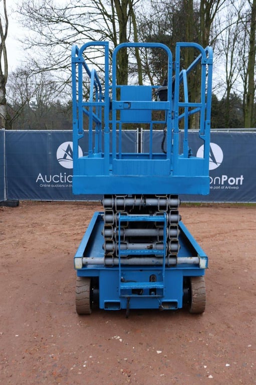 Scissor lift Genie GS-3246 Electric 11.8m 2002 2002 GS-3246 2002 1 Scissor Lifts image 8