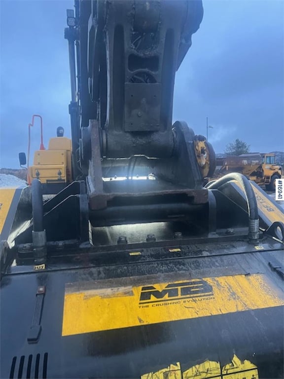 MB Crusher crushing bucket w/ G90 attachment 2017 16941 MB CRUSHER crushing bucket w/ G90 attachment 2017 1 image 9