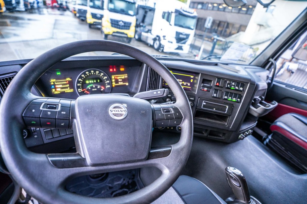 VOLVO FMX 460 GLOB + HYDR 2017 E64853 FMX 460 GLOB + HYDR 2017 1 image 9
