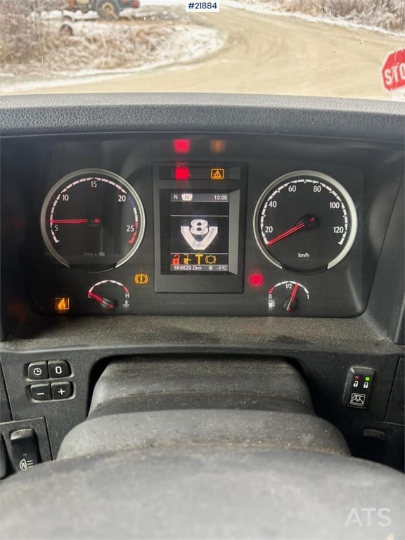 Scania R620 6x4 Hook Truck. Delivered with a valid EU ins 2013 21884 R620 6x4 Hook Truck. Delivered with a valid EU ins 20...