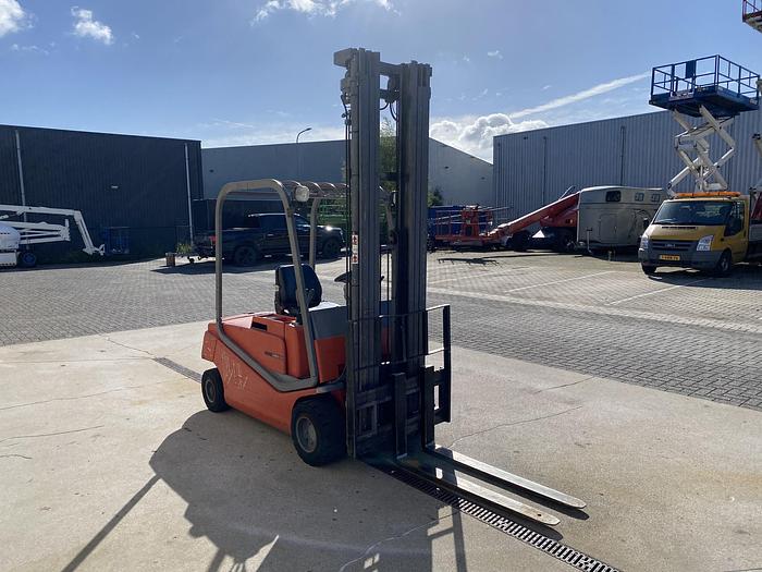 1999 BT CBE 2.0F, Heftruck, Elektro, 620 cm. 1999 BT CBE 2.0F, Heftruck, Elektro, 620 cm. 1999 1 Forklift image 18
