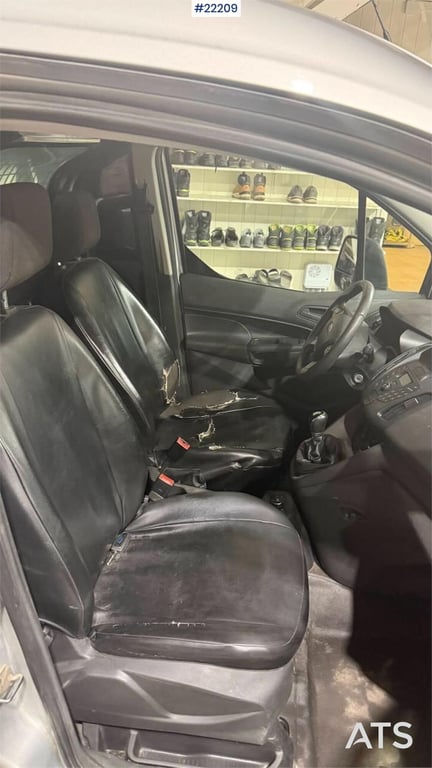 Ford Transit Connect van. Low km condition! 2015 22209 Transit Connect van. Low km condition! 2015 1 image 12