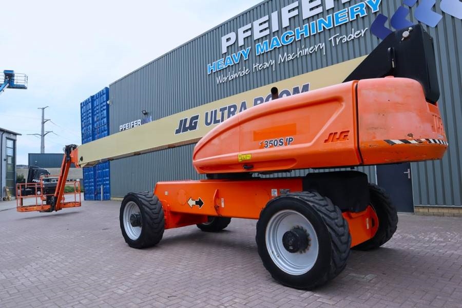 JLG 1350SJP Diesel, 4x4 Drive And 4-Wheel Steering, 43 2015 JLG - 1350SJP - 90059 1350SJP Diesel, 4x4 Drive And 4-Wheel St...