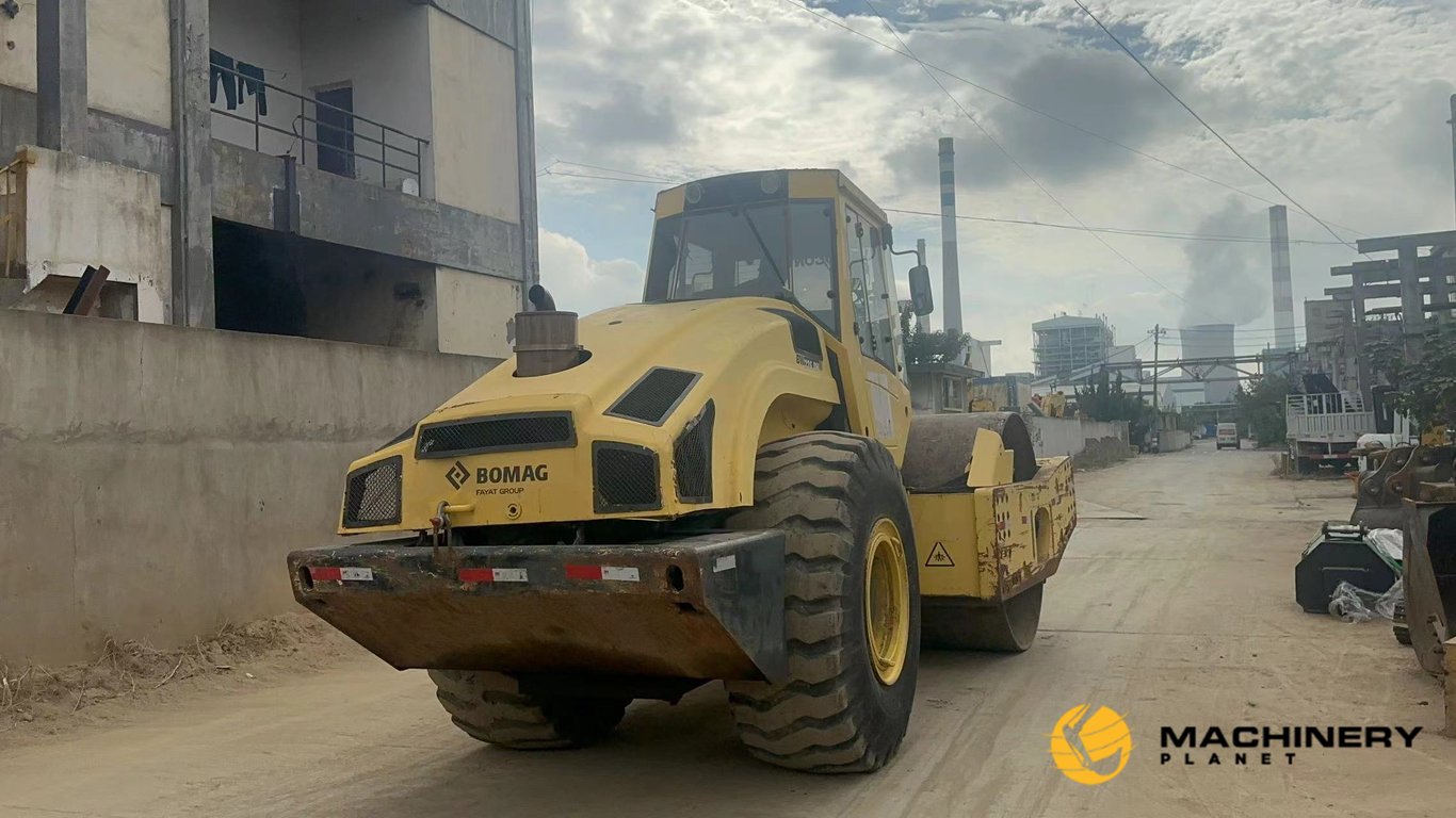 BW226DH Bomag original roller imported from Germany BW226DH 2018 1 image 4