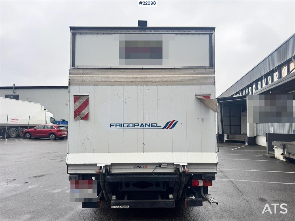 Mercedes-Benz Atego 823 box truck with refrigeration/freezer uni 2017 22098 Atego 823 box with refrigeration/freezer uni 2...