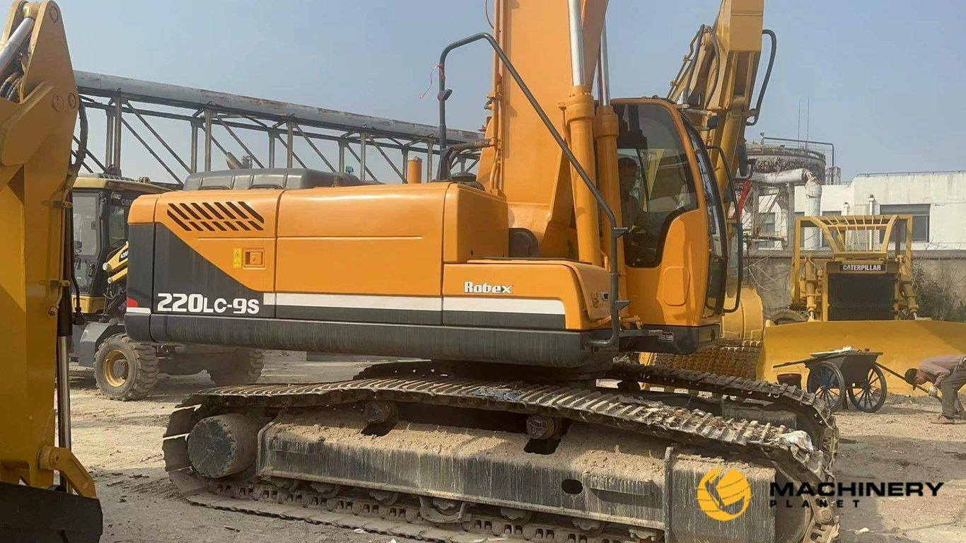 HYUNDAI R220LC-9S Used Crawler Excavator Original Good Condition R220LC-9S 2019 1 Crawler Excavators image 4