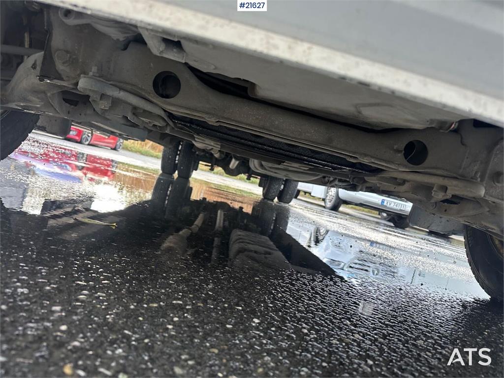 Mercedes-Benz sprinter minibus 4x2 w/ 16+1 seats, wheelchair ram 2017 21627 Mercedes-Benz sprinter minibus 4x2 w/ 16+1 sea...