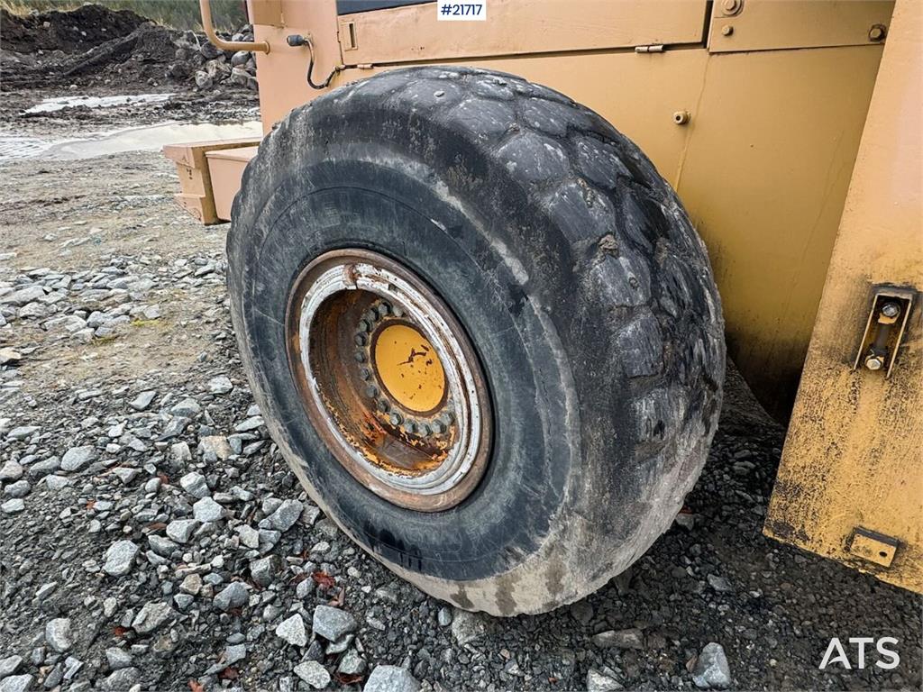 TCM 870 Wheel Loader w/ Bucket 1985 21717 870 Wheel Loader w/ Bucket 1985 1 Wheel Loaders image 13