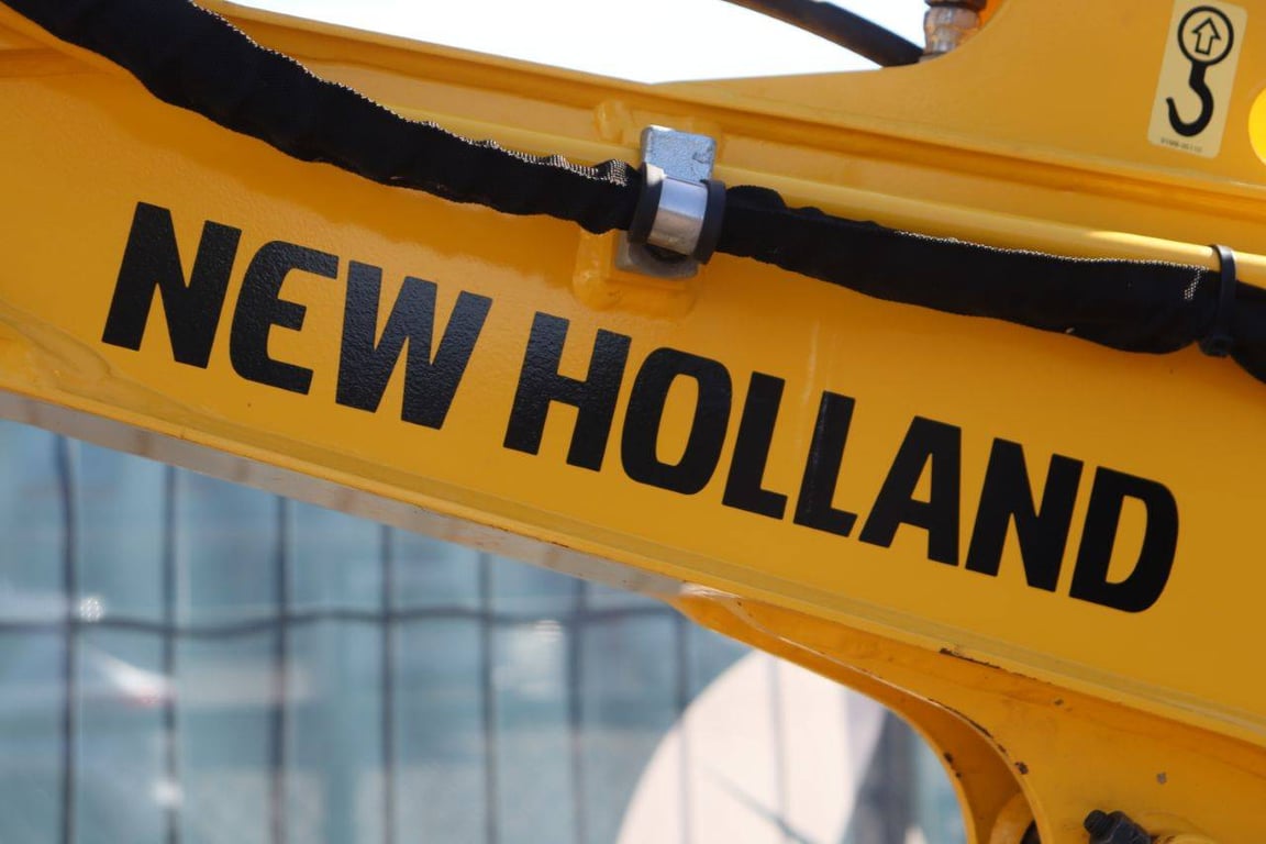 Mini excavator New Holland E17C Diesel 2021 2021 E17C 2021 1 image 14