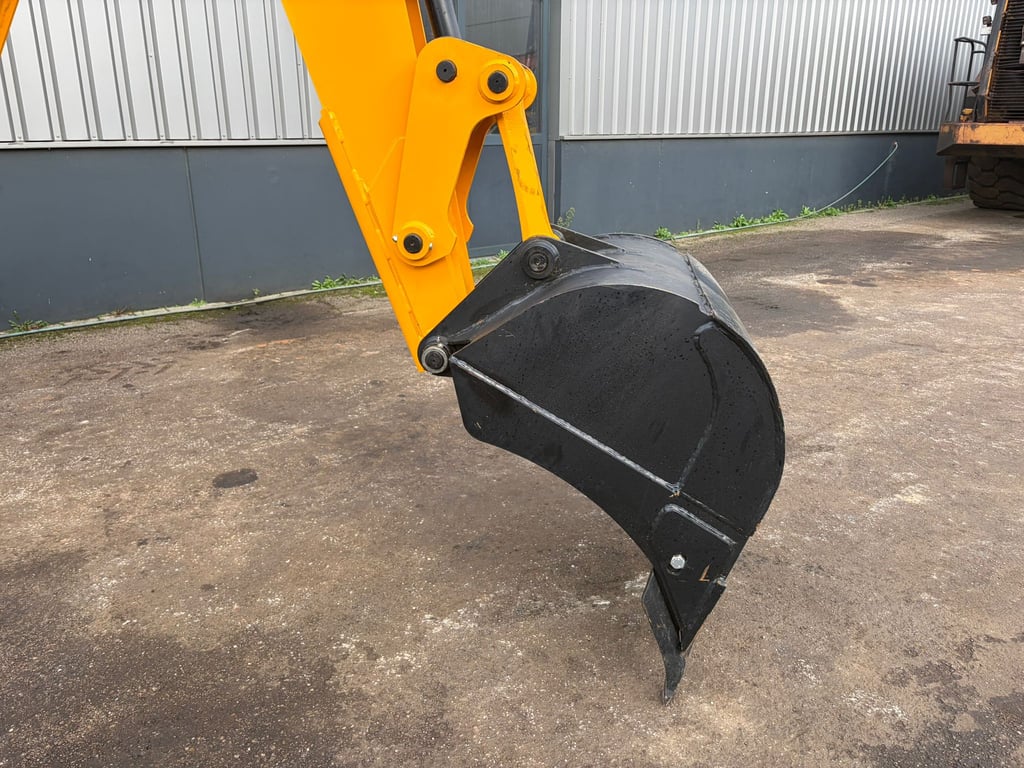 JCB 3DX (3CX) Plus 4x4 AC Cabin Hammerlines 2025 00033733 3DX (3CX) Plus 4x4 AC Cabin Hammerlines 2025 0 image 14