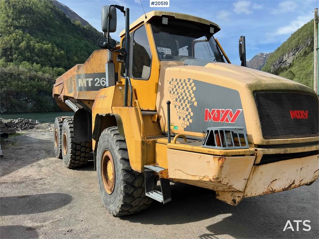 Moxy MT26 w/ white plates. WATCH VIDEO 2006 20519 MT26 w/ white plates. WATCH VIDEO 2006 1 image 13