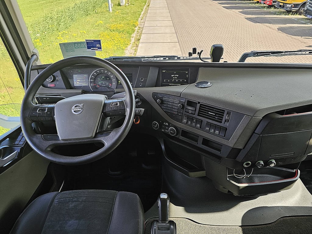 Heavy machinery product image - Image 8 of 15