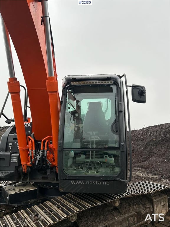 Hitachi ZX190LC-6 crawler excavator with tilt and 2 bucket 2019 22130 ZX190LC-6 crawler excavator with tilt and 2 bucket 2...