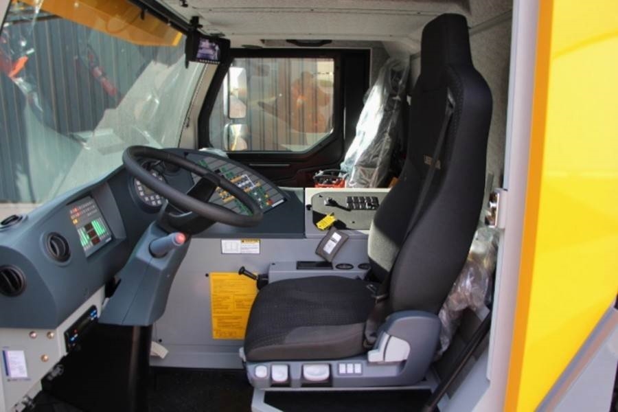 Heavy machinery product image - Image 4 of 15