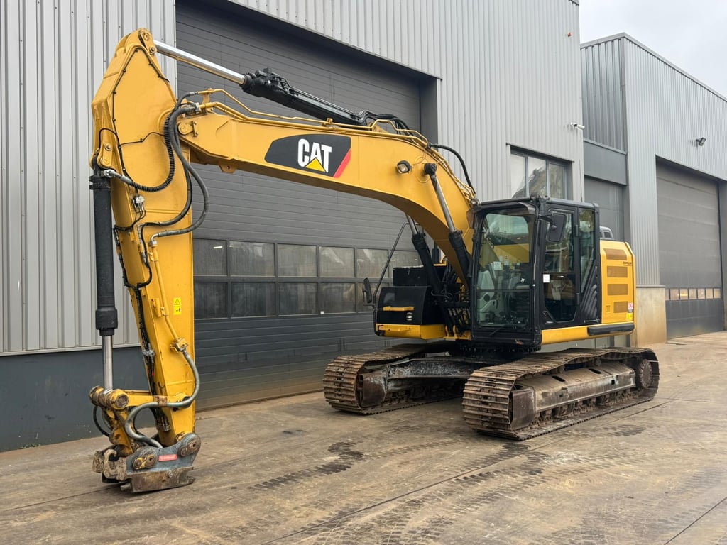 Caterpillar 320E LRR 2013 00033659 320E LRR 2013 1 image 2