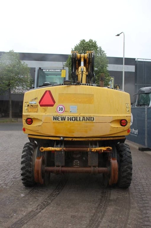 Wheel excavator New Holland MH5 Plus Diesel 2008 2008 MH5 Plus 2008 1 Wheel Loaders image 4