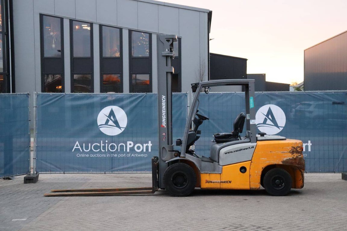 Forklift Jungheinrich DFG 435 Diesel 3500kg 4.5m 2020 2020 DFG 435 2020 1 Forklift image 2