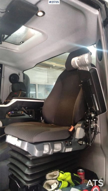 Prinoth Huskey snow groomer 2017 21735 Huskey snow groomer 2017 1 image 8