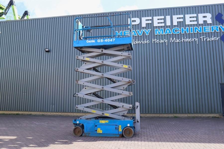 Genie GS4047 Electric, 14m Working Height, 350kg Capacit 2013 GENIE - GS4047 - 90042 GS4047 Electric, 14m Working Height, ...
