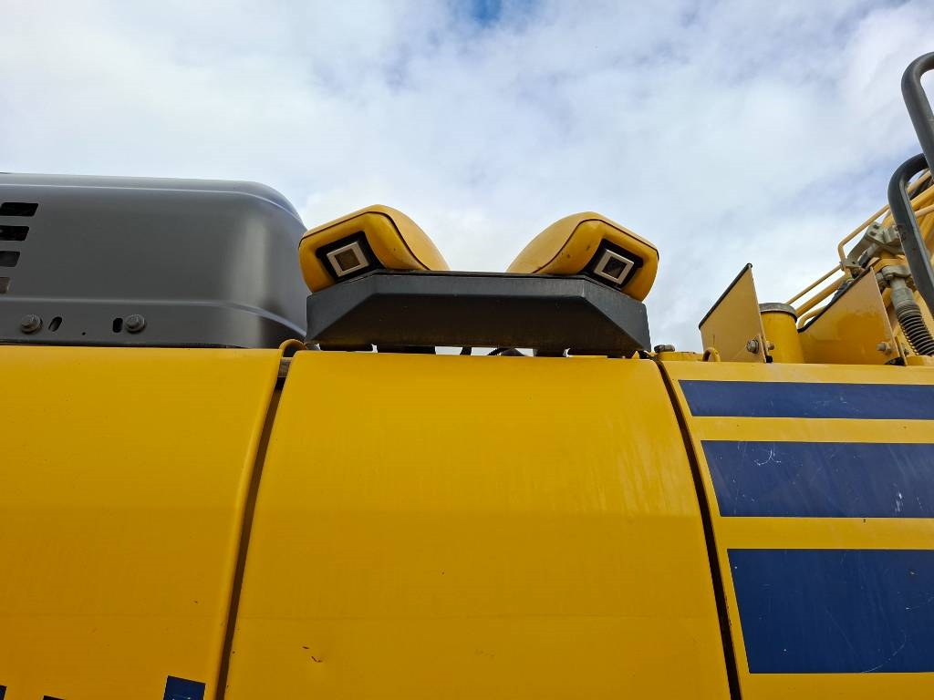 Komatsu HB215LC-3 2021 ATR-2139 HB215LC-3 2021 1 Crawler Excavators image 14