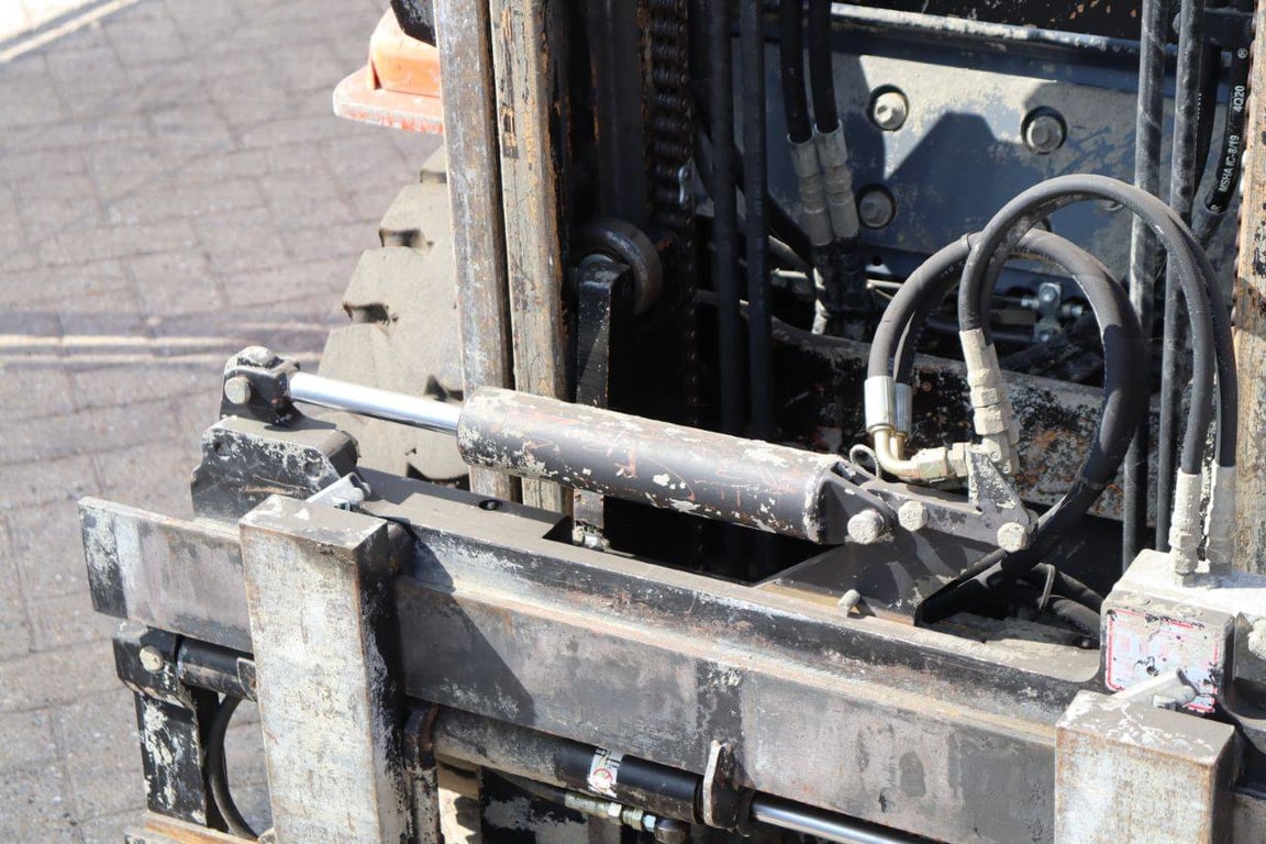 Forklift Toyota 42-7FGF25 LPG 2500kg 5.0m 2011 2011 42-7FGF25 2011 1 Forklift image 12