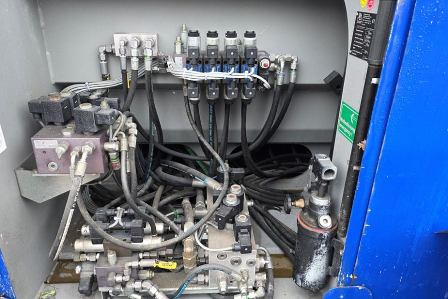 PB LIFT S151-19EGI Electric, 4x4 Drive, 15m Working H 2010 PB LIFT - S151-19EGI - 90389 PB LIFT S151-19EGI Electric, 4x4 D...