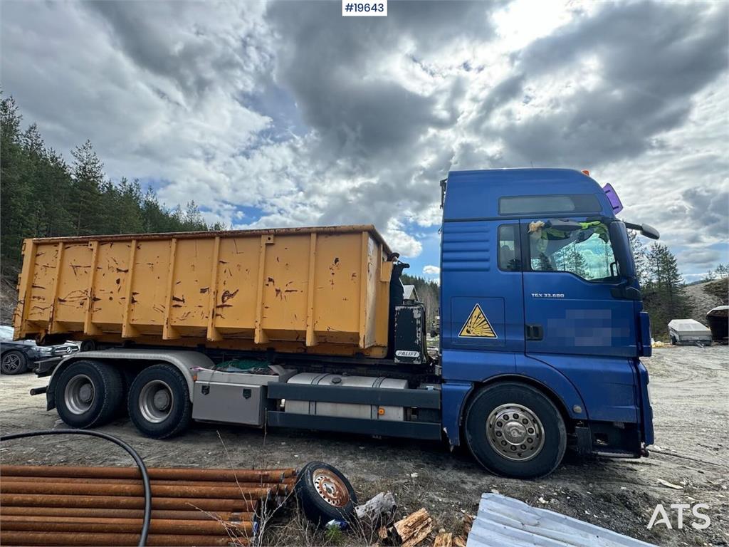 MAN TGX 33.680 Hooklift Truck with Palift Hook 2008 19643 TGX 33.680 Hooklift with Palift Hook 2008 1 image 6