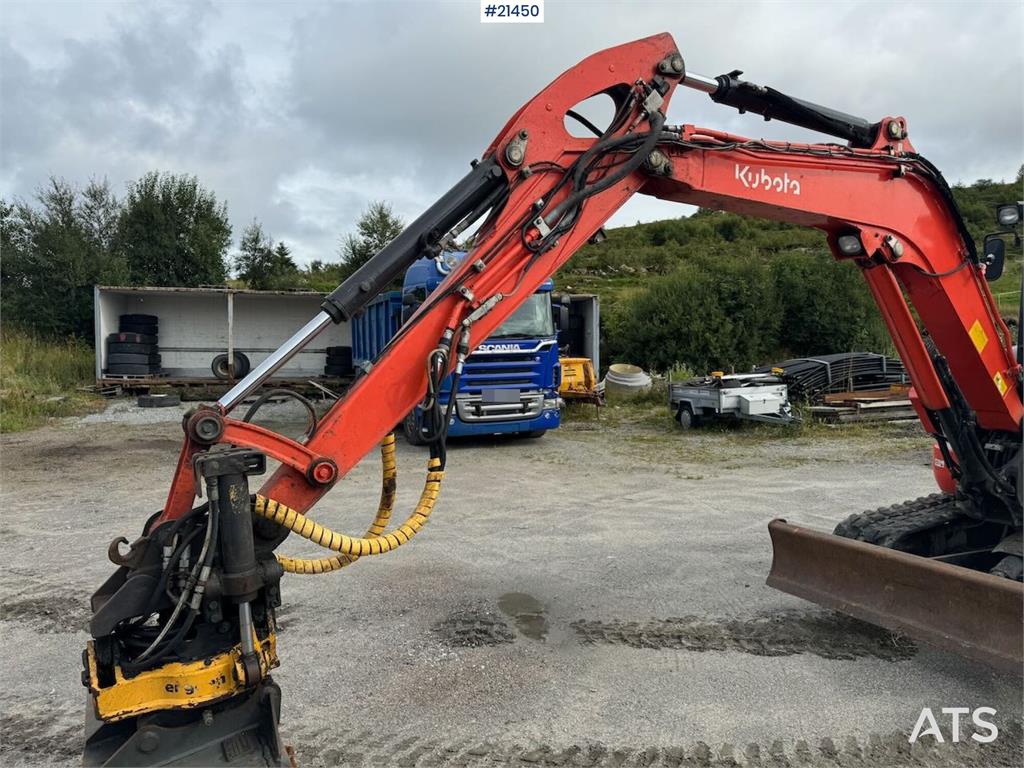 Kubota KX057-4 Tracked excavator w/ sanding bucket and ro 2013 21450 KX057-4 Tracked excavator w/ sanding bucket and ro 20...