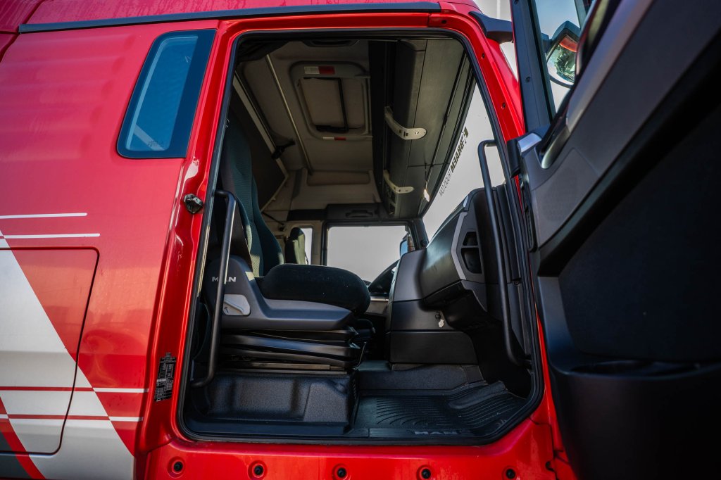 MAN TGX 18.440 XLX BLS - E6 2014 E63528 TGX 18.440 XLX BLS - E6 2014 1 image 13