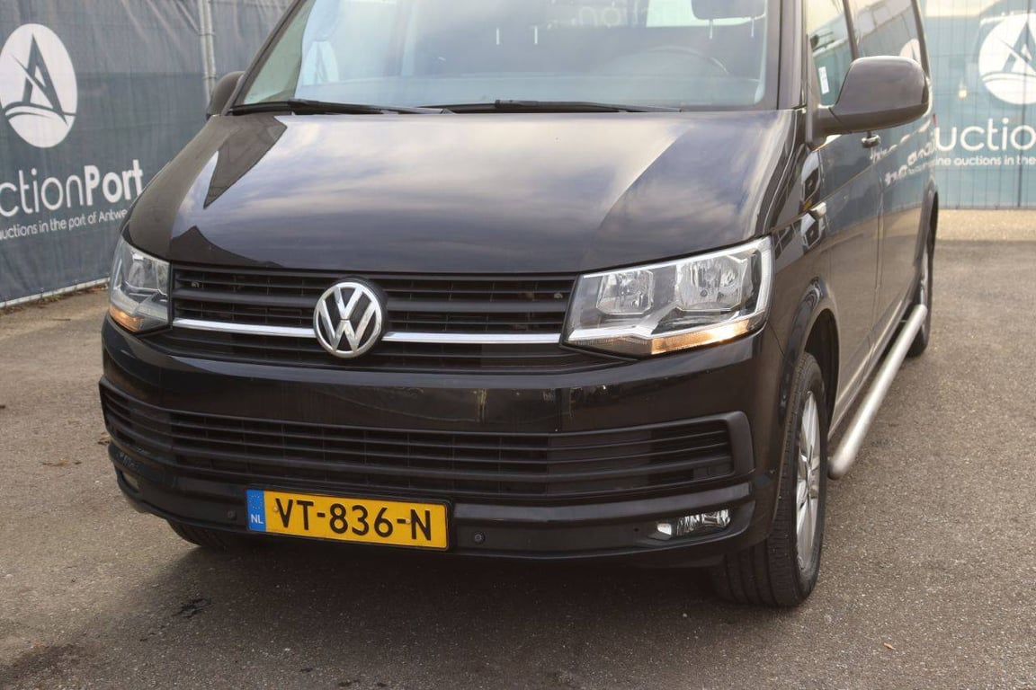 Volkswagen Transporter Diesel 2016 Van 2016 Volkswagen Transporter 2016 1 image 10