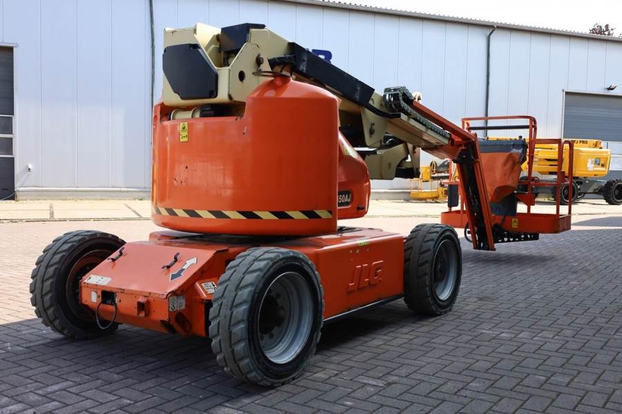 JLG E450AJ Electric, 16m Working Height, 7.2m Reach, 2 2013 JLG - E450AJ - 90067 E450AJ Electric, 16m Working Height, 7.2m...