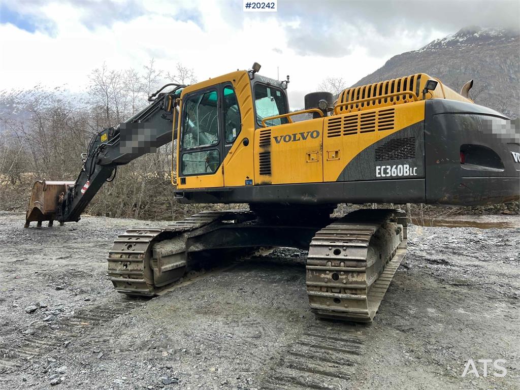 Volvo EC360 BLC excavator w/ Teeth bucket, video 2005 20242 EC360 BLC excavator w/ Teeth bucket, video 2005 1 Crawler Exca...