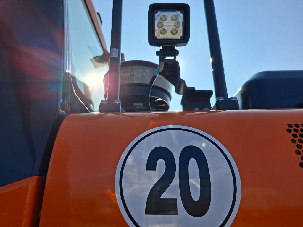 Heavy machinery product image - Image 15 of 15