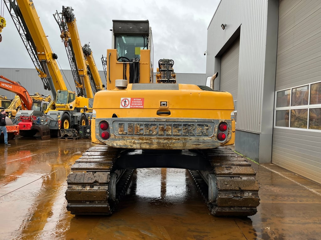 Liebherr R317 Litronic Material Handler 2011 00031683 R317 Litronic Material Handler 2011 1 image 4