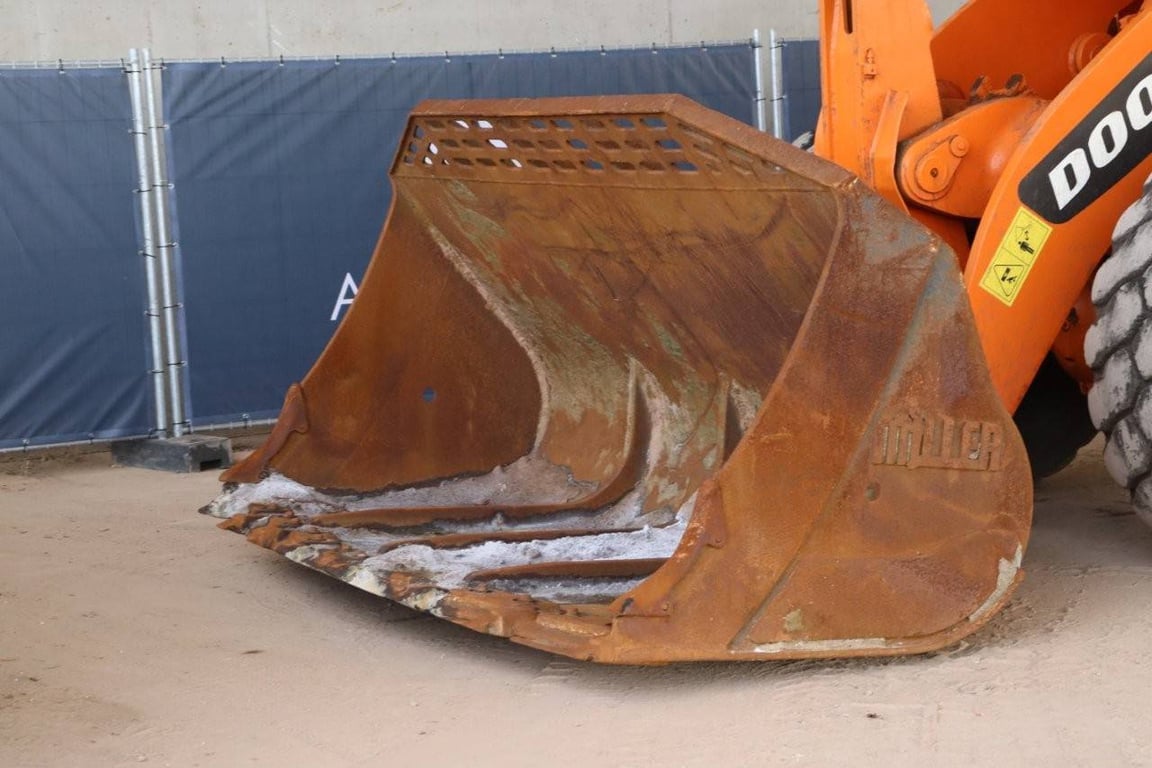 Wheel loader Doosan DL420 Diesel 2011 2011 DL420 2011 1 image 12