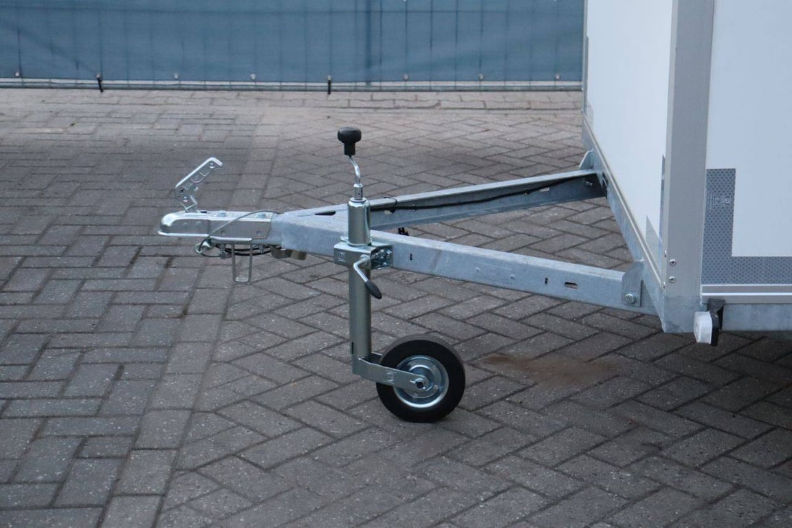 Closed refrigerated trailer 260x150cm 2025 New 2025 COBO 2025 0 image 10