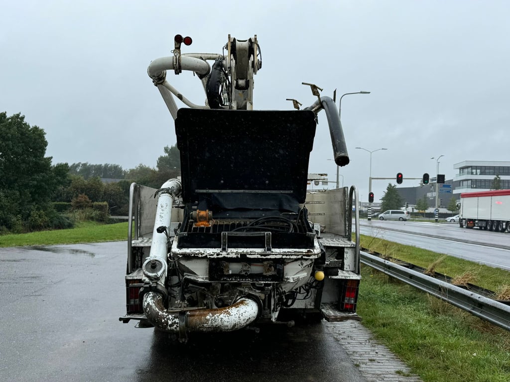 Heavy machinery product image - Image 4 of 15